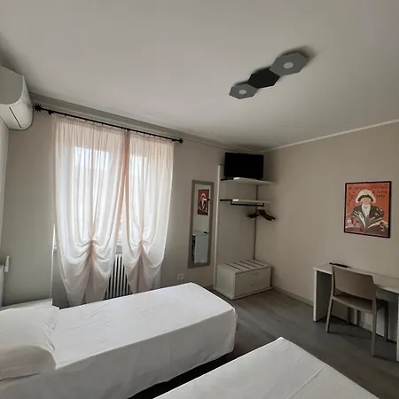 Aquila Nera Di Tony Hotel 2*