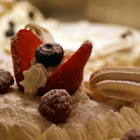 Aquila Nera Di Tony Ivrea